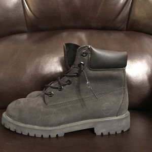 Youth Kids Size Timberlands size 5.5 Black 6inch